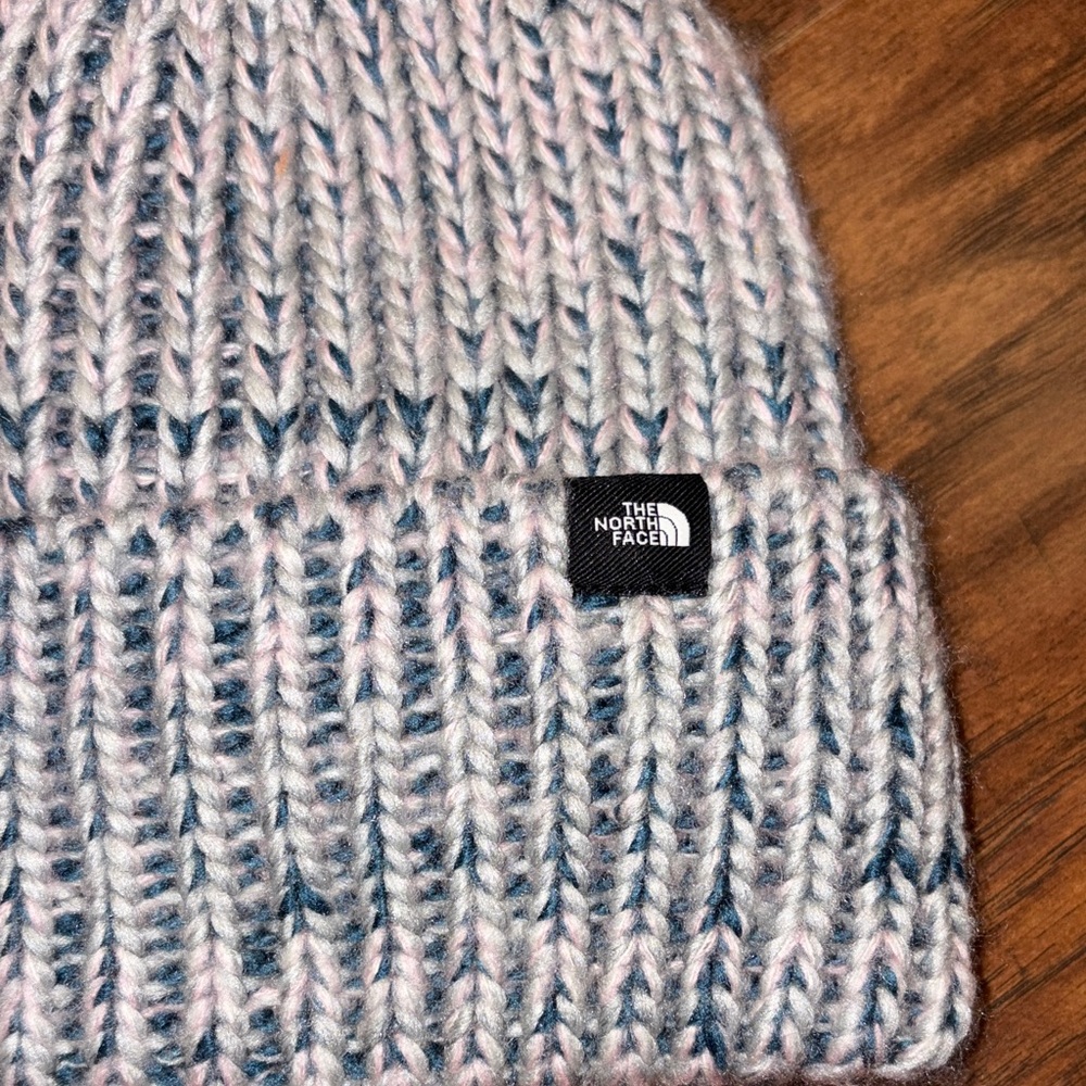 NEW The North Face Kids' Blue and White Pom Beanie - Picture 2 of 6